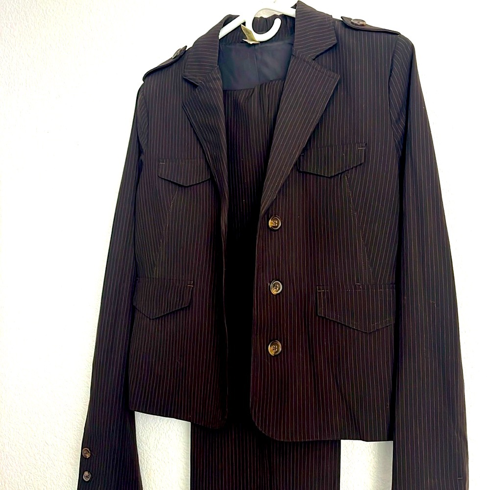 OLD NAVY Ladies Pinstripe Suit. Brown. Size S